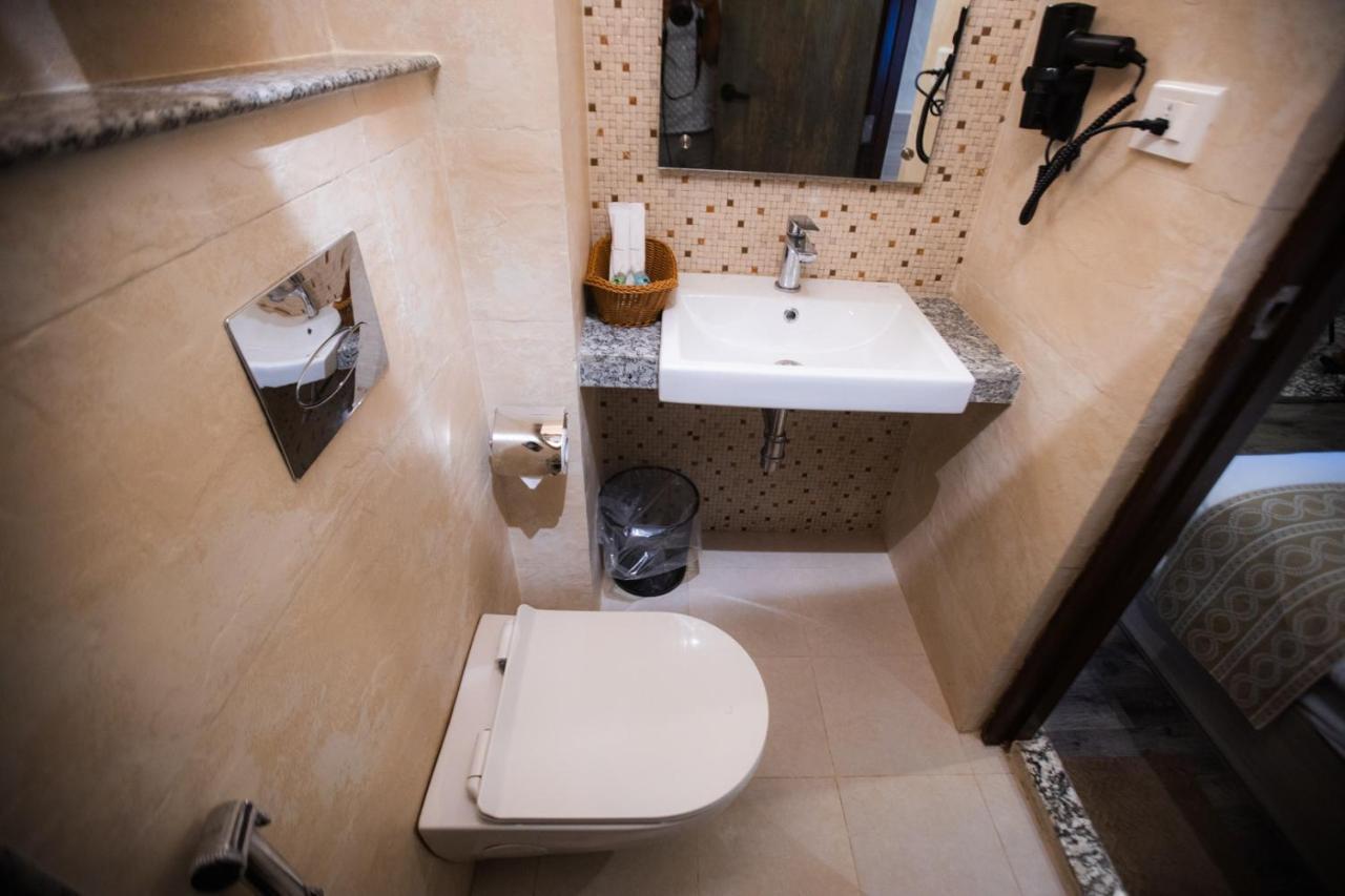 Vastu Boutique Hotel Kathmandu Esterno foto