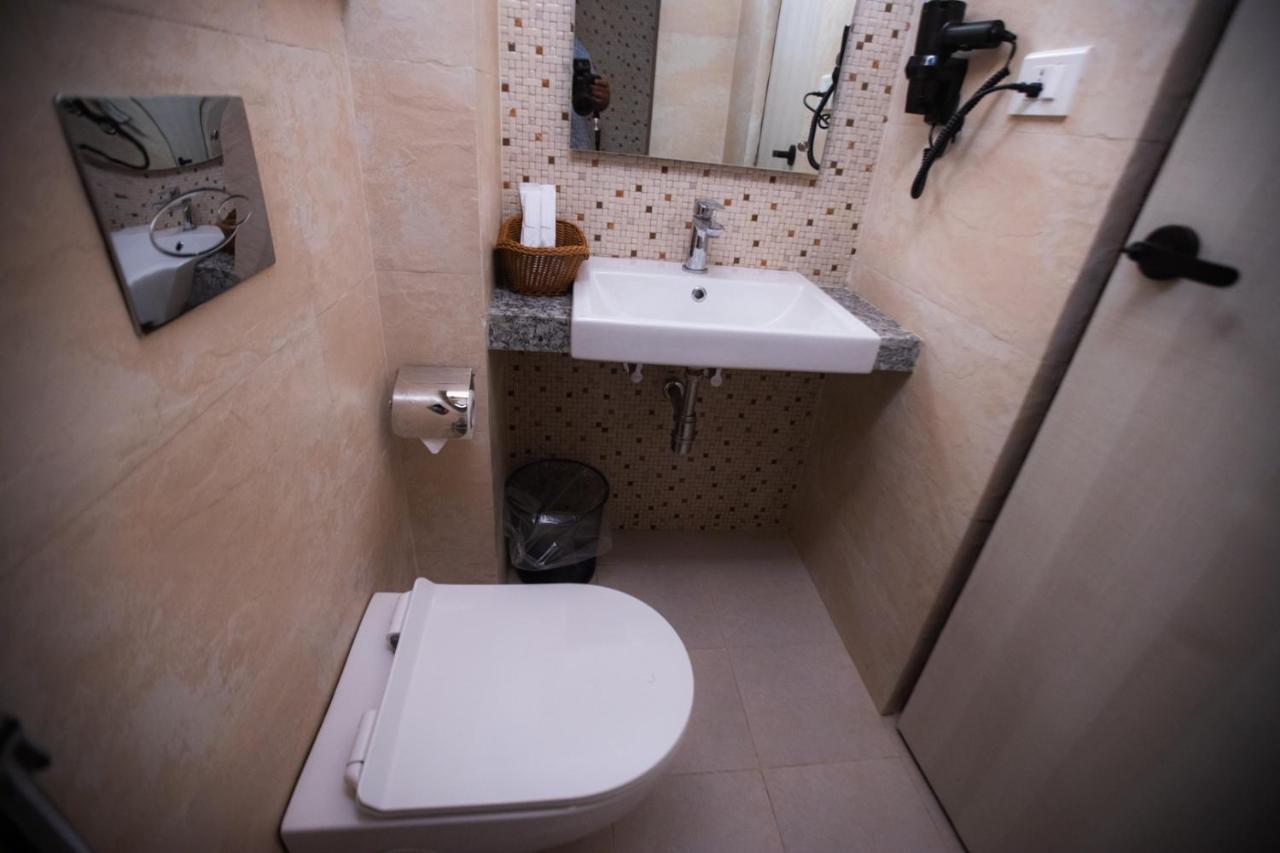 Vastu Boutique Hotel Kathmandu Esterno foto